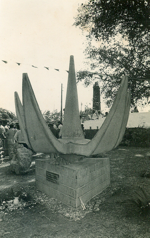 Fig. 8 – Phooliyar Monument with the view of the chimney of Antoinette sugar estate 1983